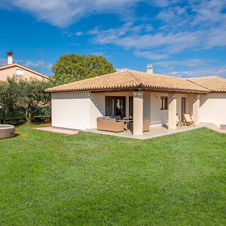 Nice Home In Valtura With Kitchen Esterno foto